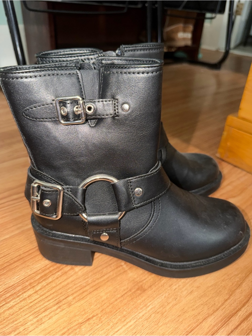 Universal Thread Black Harness Moto Boots